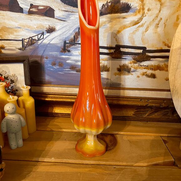 Vintage L E Smith Glass Simplicity Bittersweet Swung Vase DO NOT BUNDLE - Picture 2 of 6